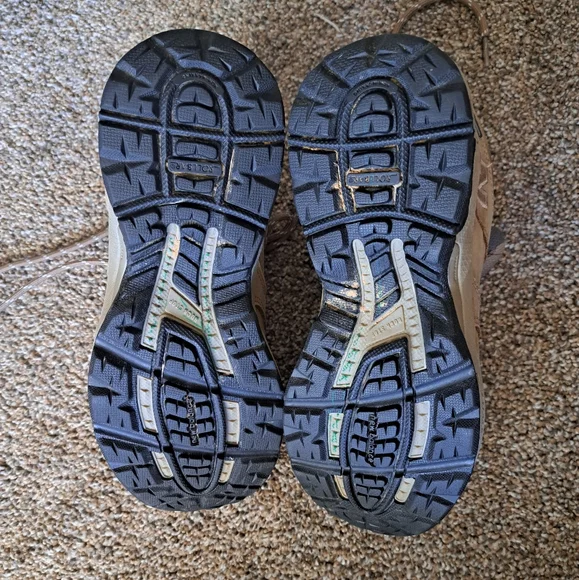 New Balance Hiking Shoe boots Women's size US 7, UK 5, EU 37.5, WW977GT - Picture 7 of 11